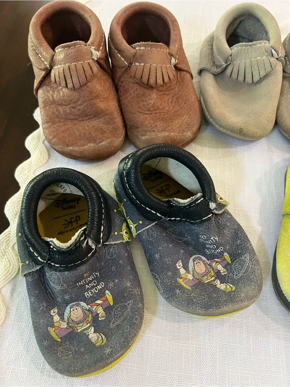 Freshly Picked lot-4 pairs of leather moccasins all size 5